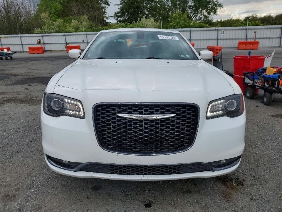 2019 CHRYSLER 300 S 5