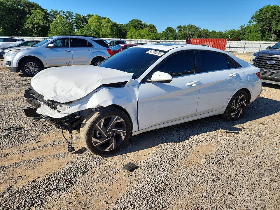 2024 HYUNDAI ELANTRA SEL SEL - 1