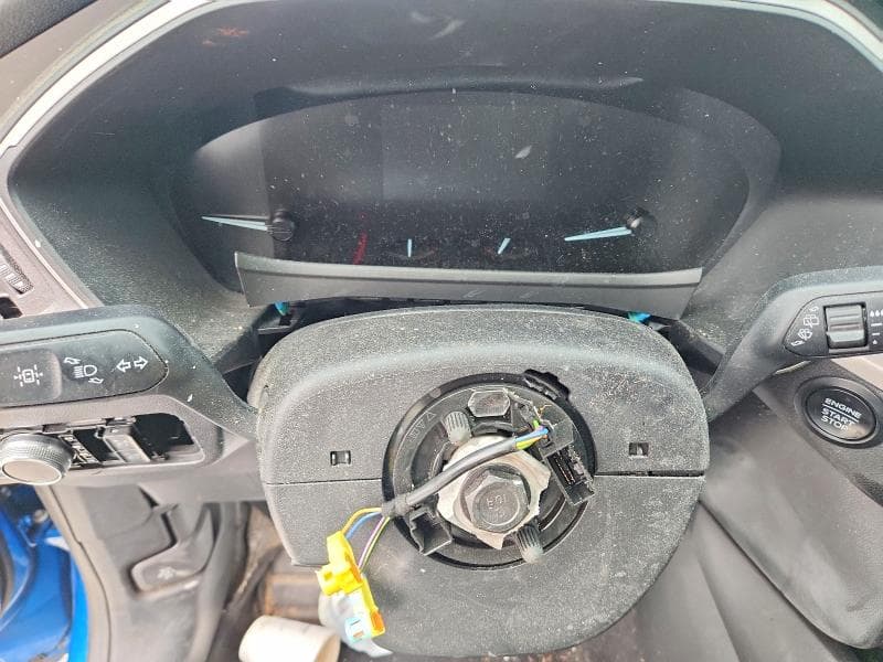 2020 FORD ESCAPE SE 9
