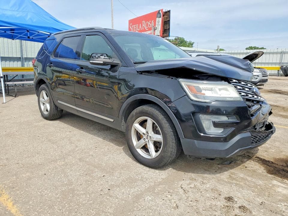 2017 FORD EXPLORER XLT 4