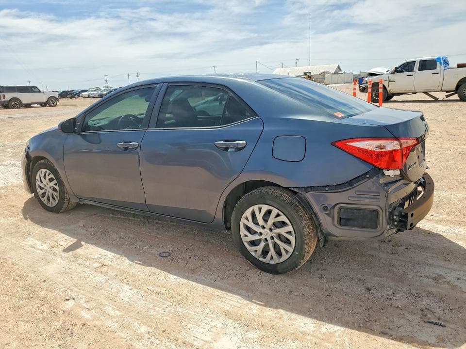 2017 TOYOTA COROLLA LE 2