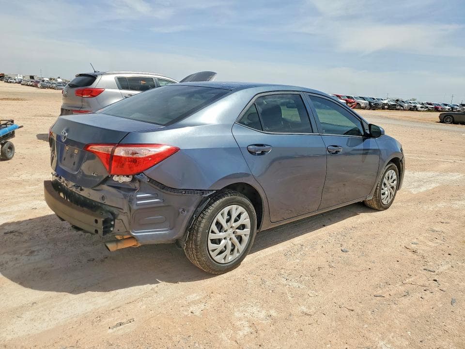 2017 TOYOTA COROLLA LE 3
