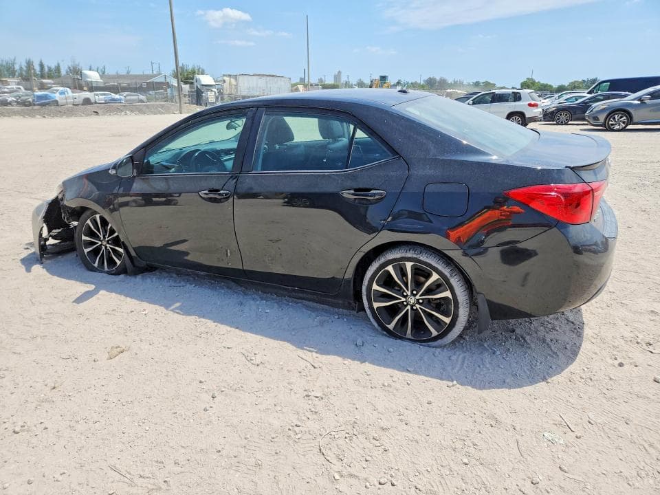 2018 TOYOTA COROLLA SE 2