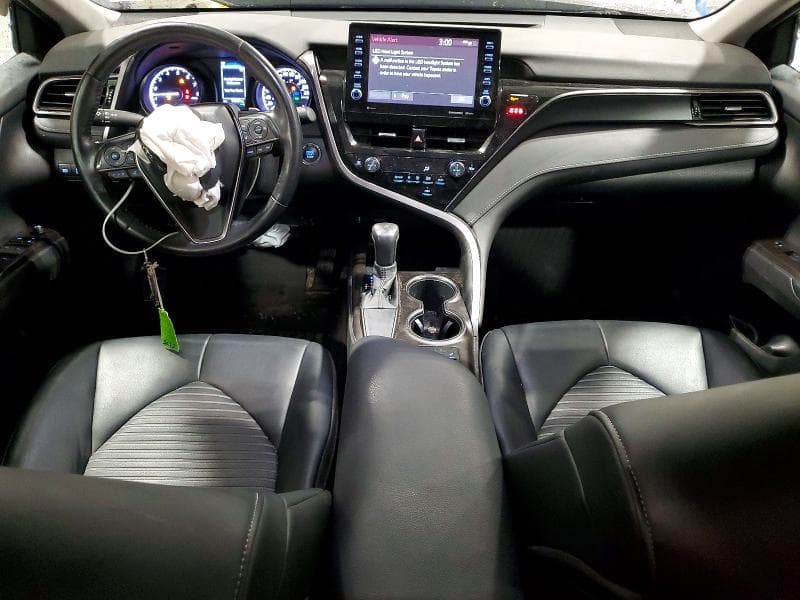 2021 TOYOTA CAMRY SE SE 8