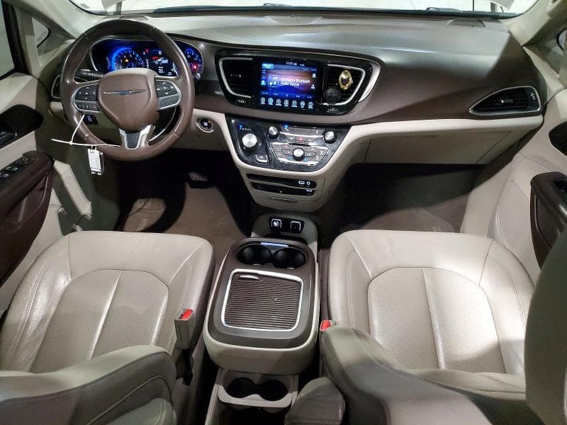 2017 CHRYSLER PACIFICA TOURING L PLUS 8