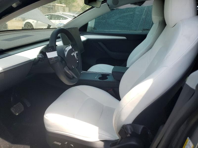 2025 TESLA MODEL Y 7