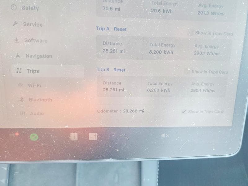 2025 TESLA MODEL Y 9