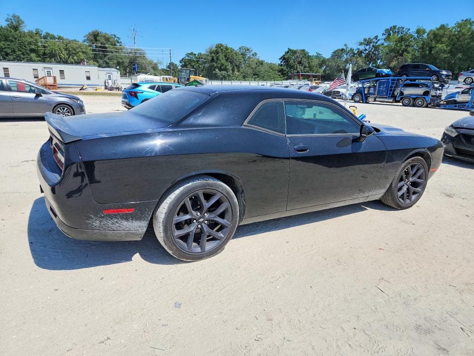 2019 DODGE CHALLENGER SXT 3