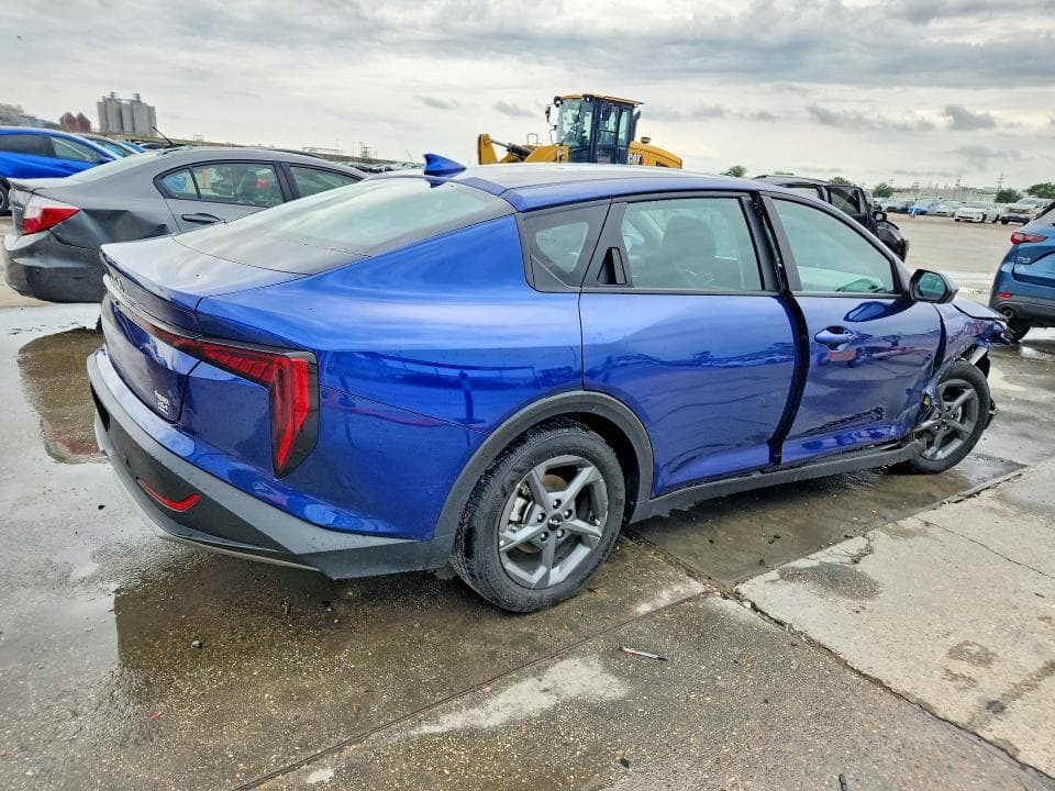 2025 KIA K4 LXS 3