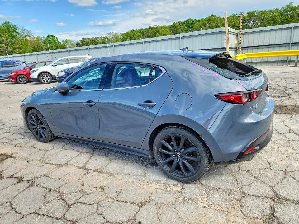 2019 MAZDA 3 PREMIUM 2
