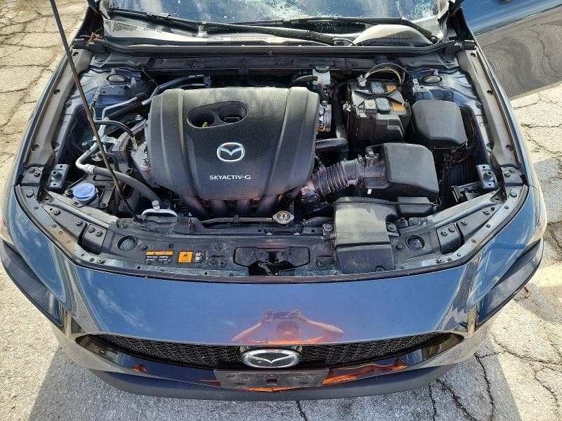 2019 MAZDA 3 PREMIUM 12
