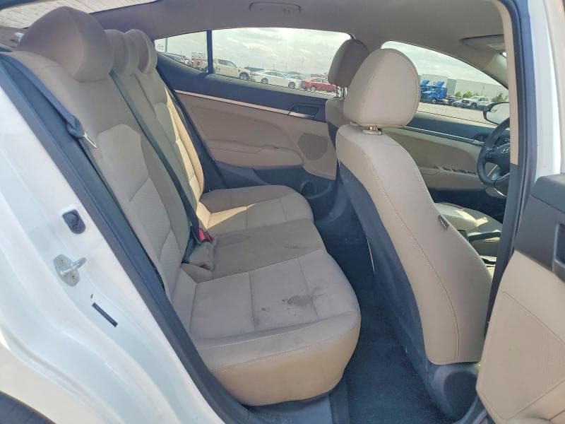 2019 HYUNDAI ELANTRA SE 10
