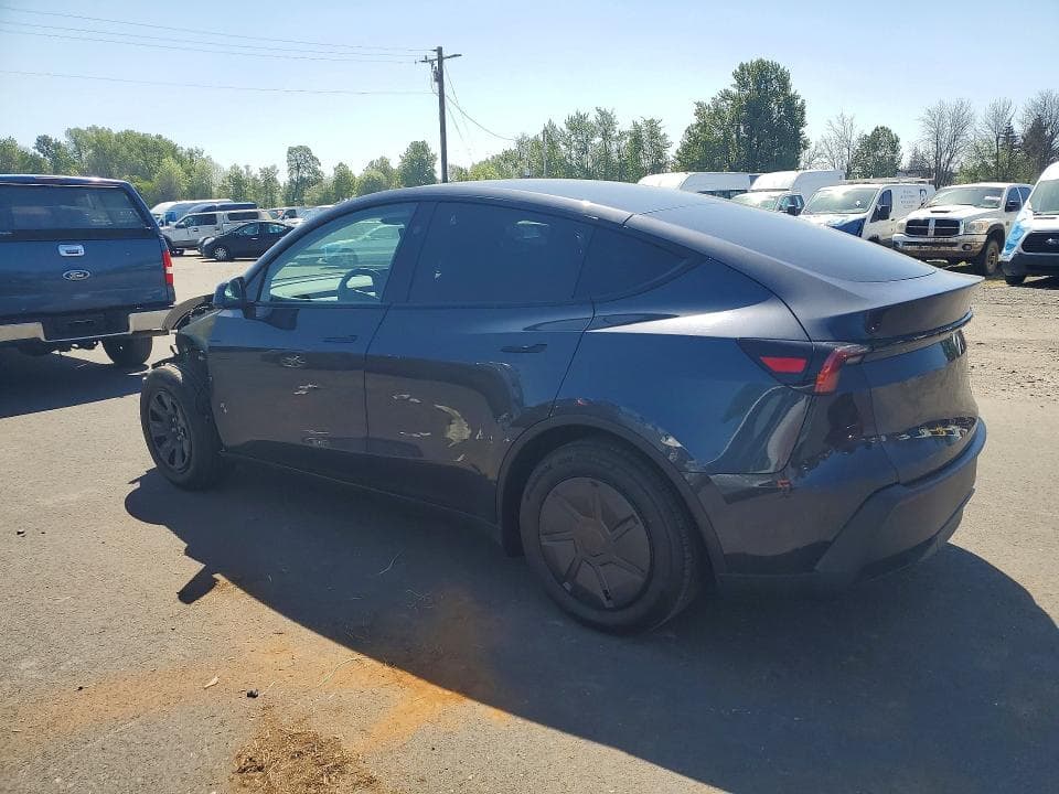 2026 TESLA MODEL Y 2