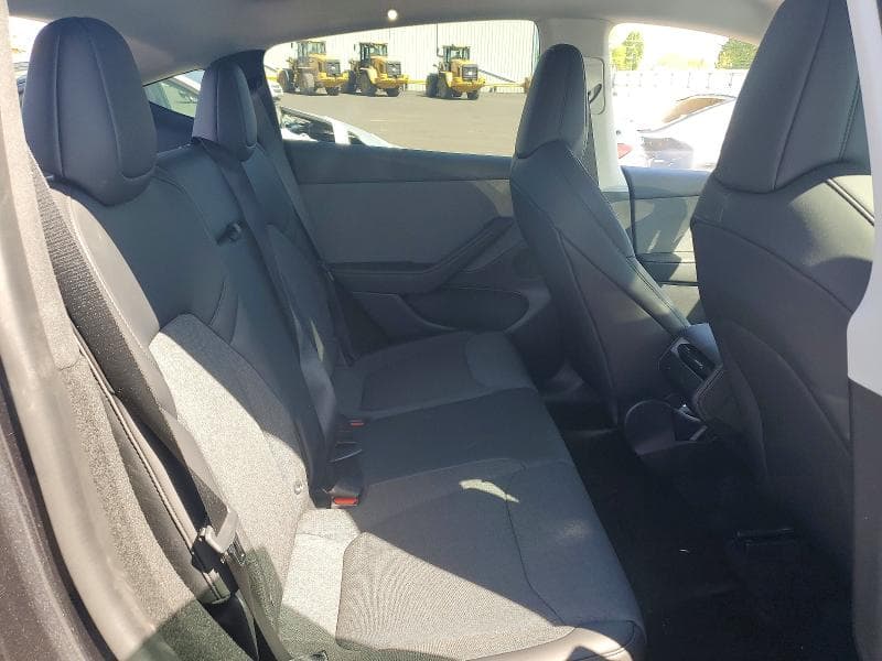 2026 TESLA MODEL Y 10