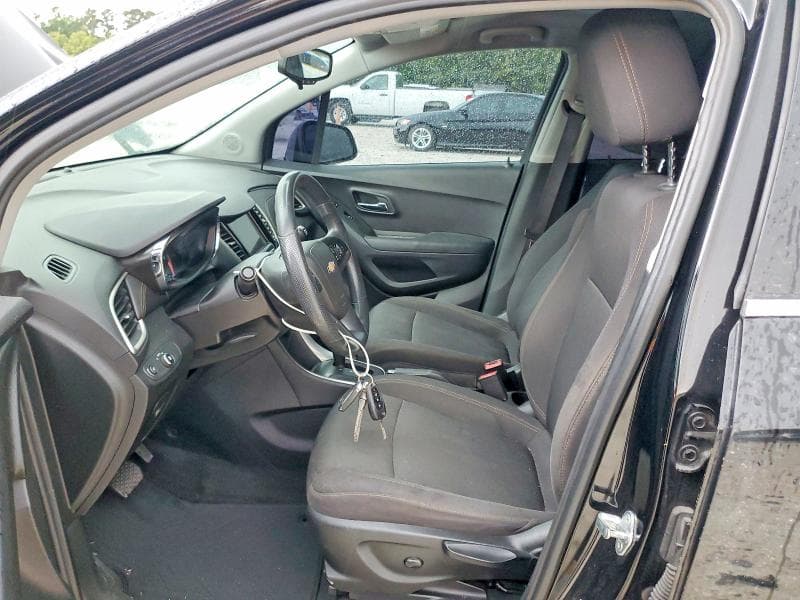 2019 CHEVROLET TRAX 1LT 7