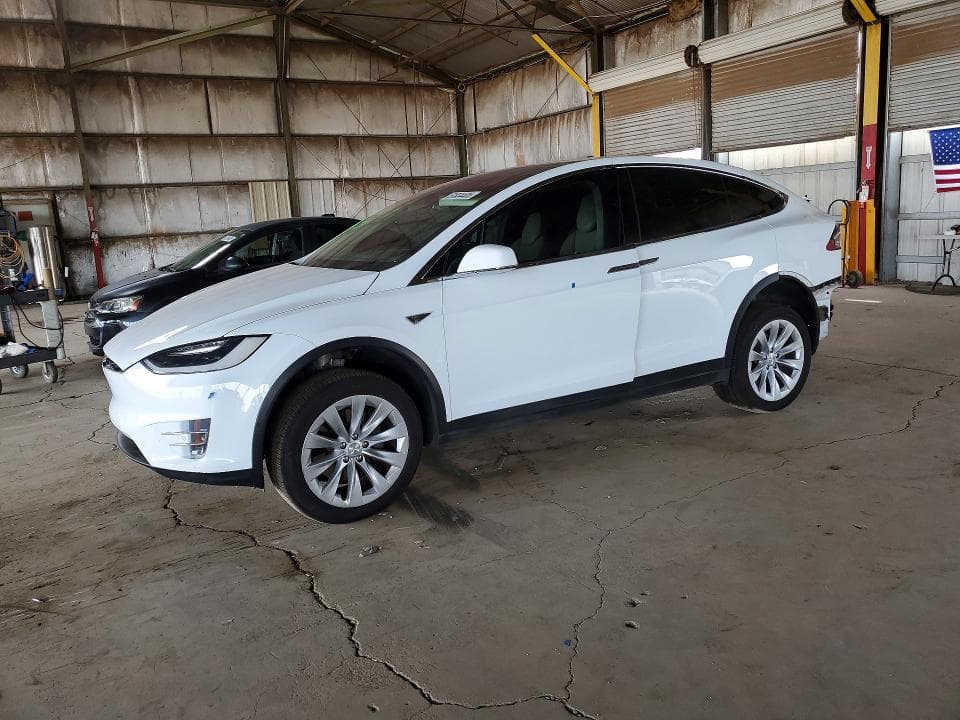 2016 TESLA MODEL X 1