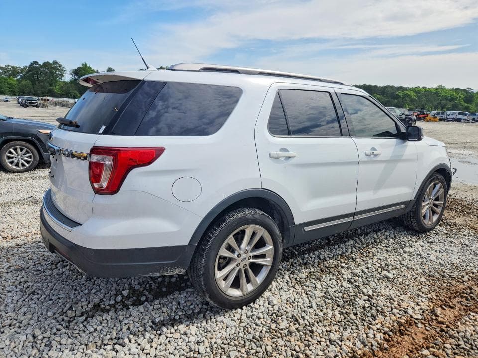 2018 FORD EXPLORER XLT 3