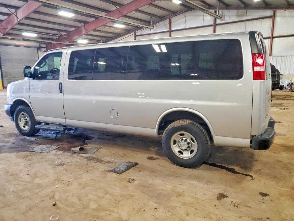 2021 CHEVROLET EXPRESS G3500 LS 6.6L V-8 PASSENGER LS 2