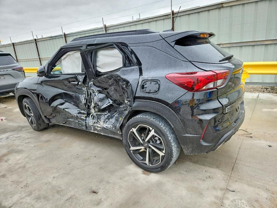 2023 CHEVROLET TRAILBLAZER RS 2