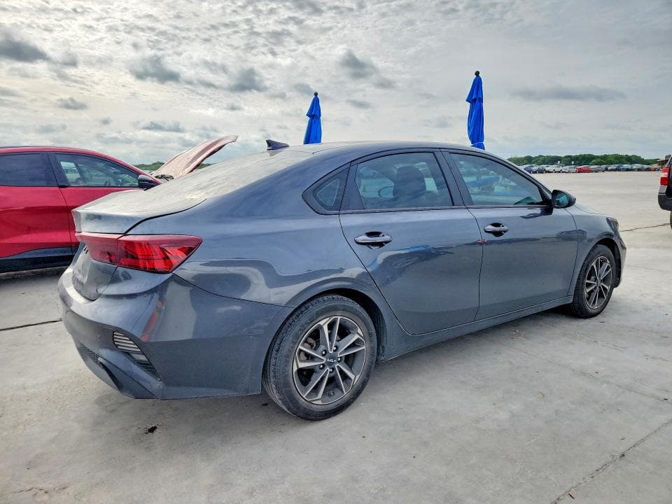 2023 KIA FORTE LXS 3