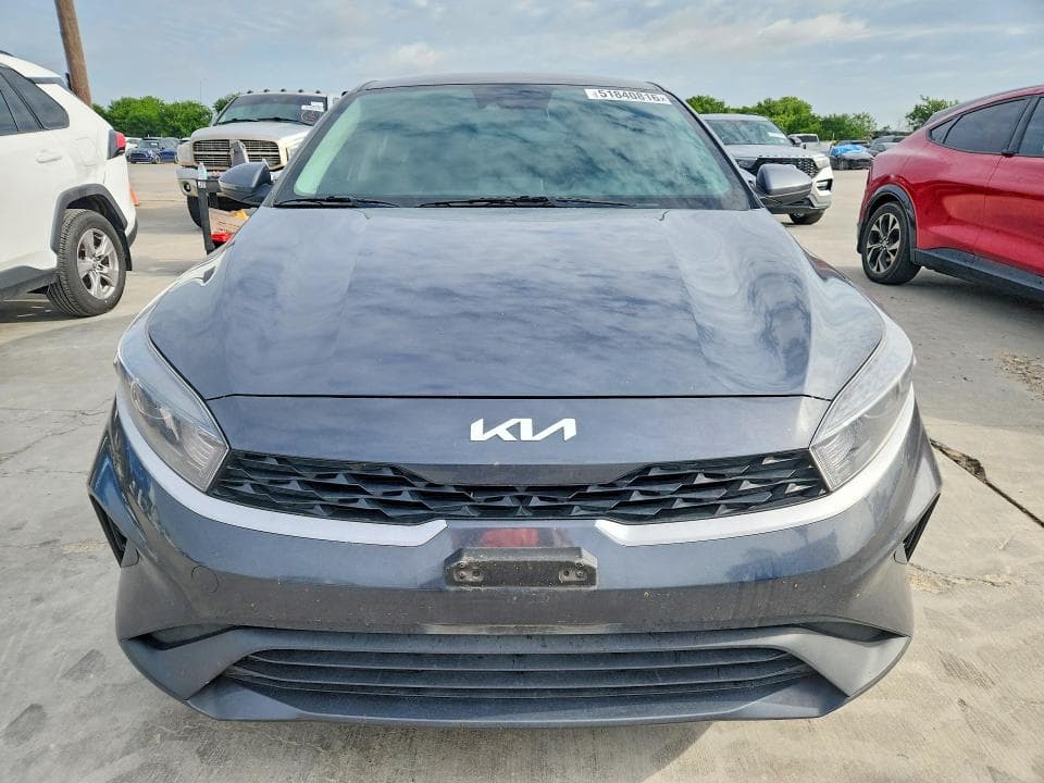 2023 KIA FORTE LXS 5