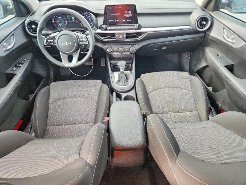 2023 KIA FORTE LXS 8