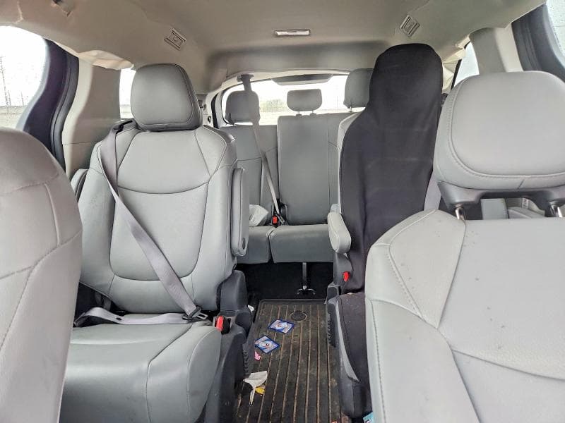 2024 TOYOTA SIENNA XLE 7-PASSENGER XLE 7-PASSENGER 10