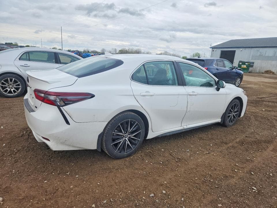 2022 TOYOTA CAMRY SE SE 3