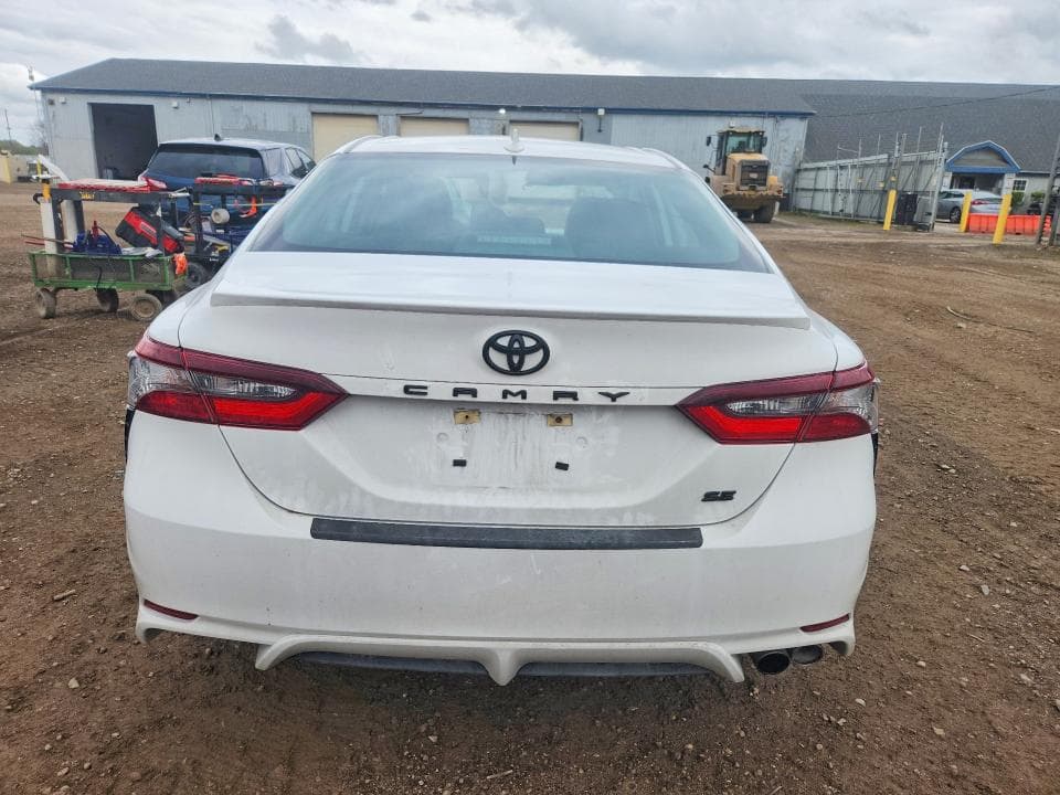 2022 TOYOTA CAMRY SE SE 6