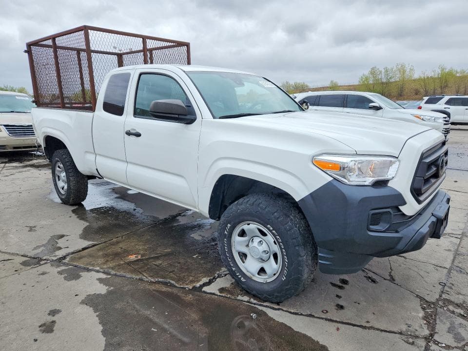 2022 TOYOTA TACOMA SR SR 4