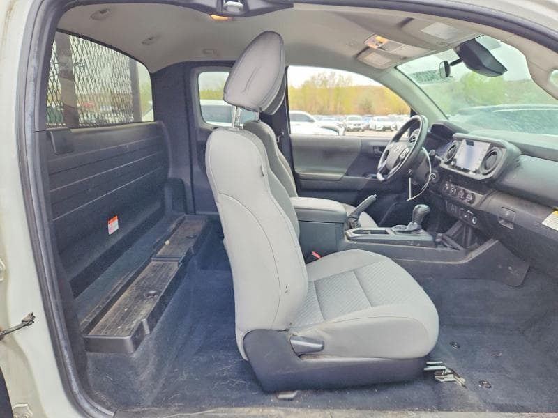 2022 TOYOTA TACOMA SR SR 10