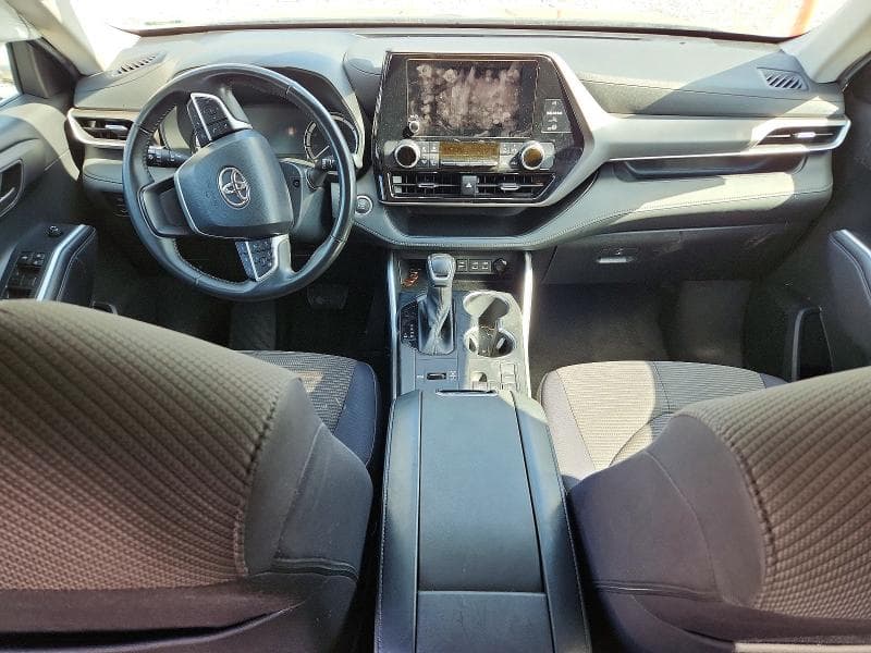 2023 TOYOTA HIGHLANDER LE LE 8