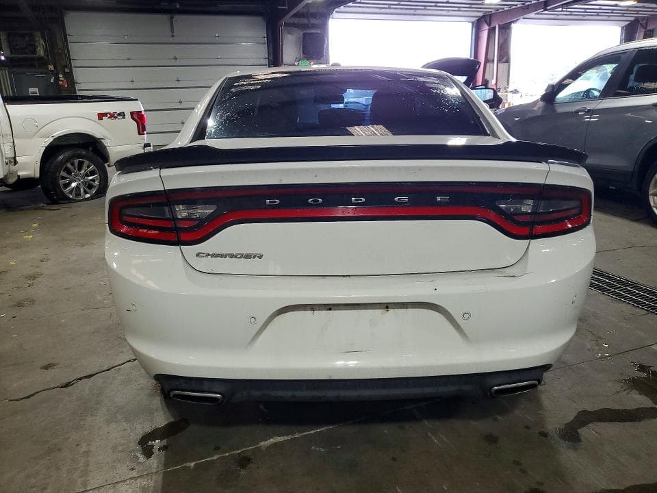 2016 DODGE CHARGER SE 6