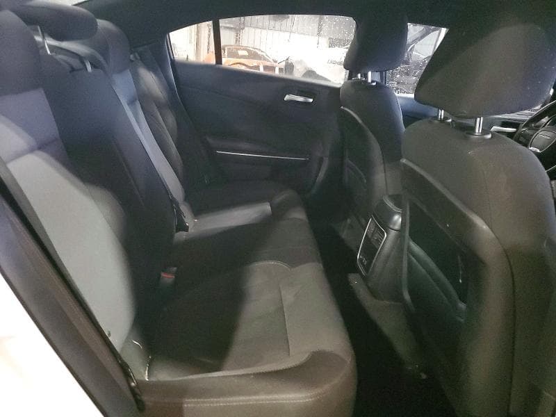 2016 DODGE CHARGER SE 10