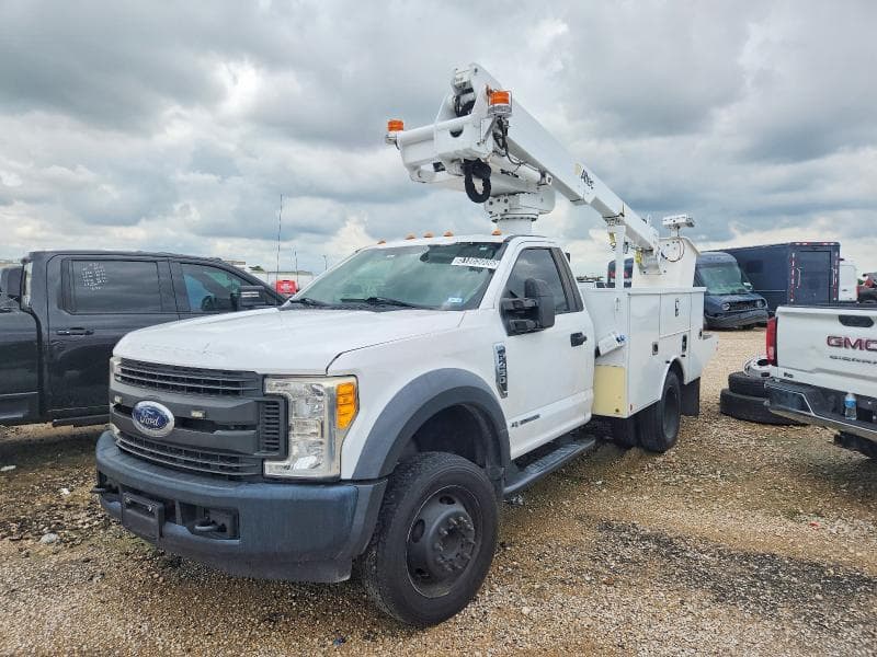 2017 FORD F450 SUPER DUTY BUCKET TRUCK 2