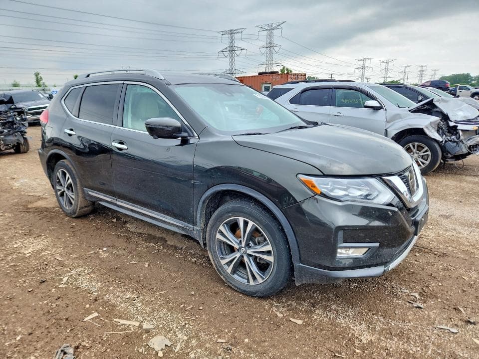 2017 NISSAN ROGUE SL 4