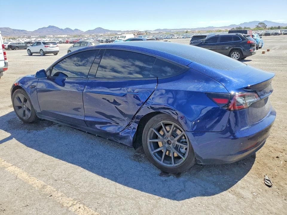 2018 TESLA MODEL 3 2