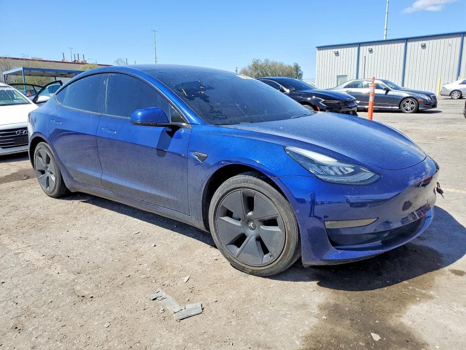 2018 TESLA MODEL 3 4