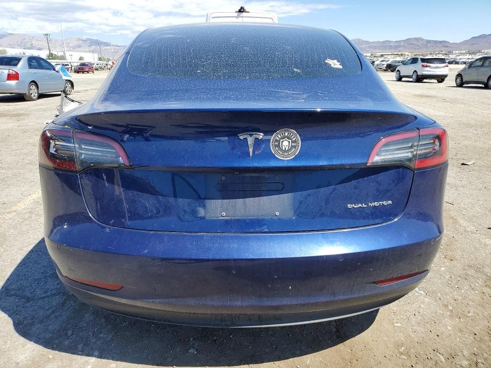 2018 TESLA MODEL 3 6