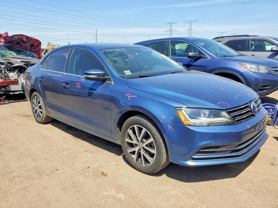 2017 VOLKSWAGEN JETTA SE 4