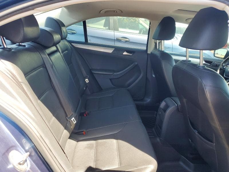 2017 VOLKSWAGEN JETTA SE 10