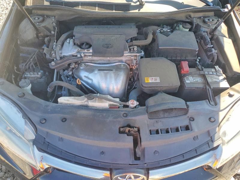 2017 TOYOTA CAMRY SE 11