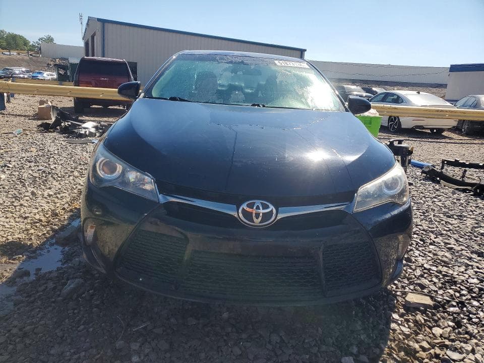 2017 TOYOTA CAMRY SE 5