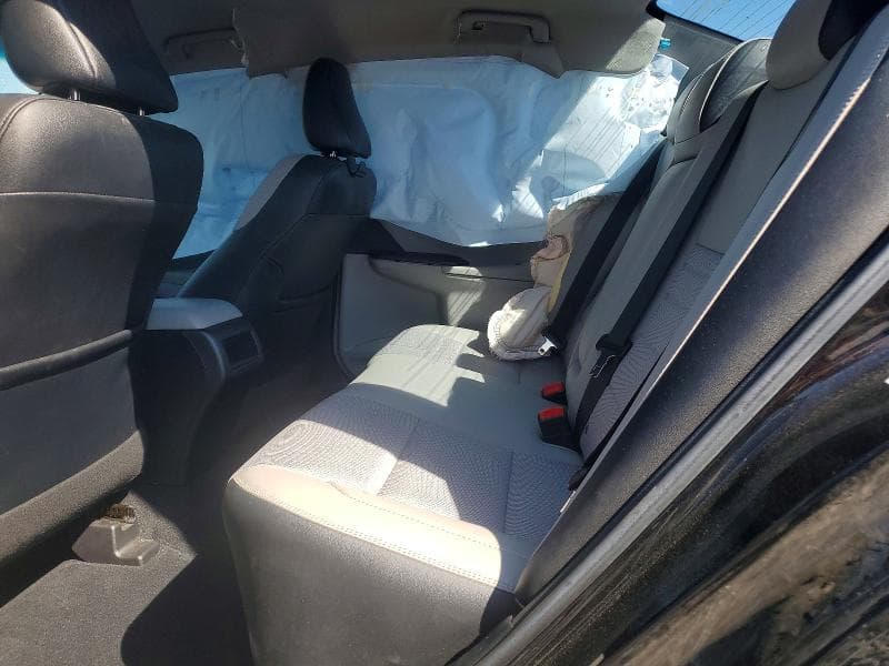 2017 TOYOTA CAMRY SE 10