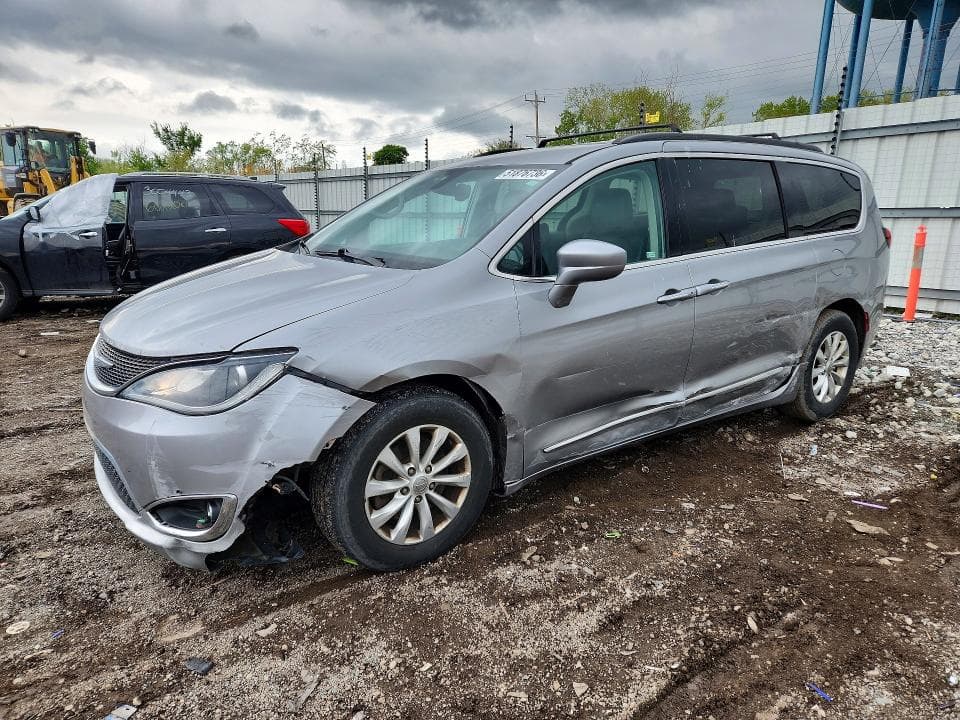 2017 CHRYSLER PACIFICA TOURING L