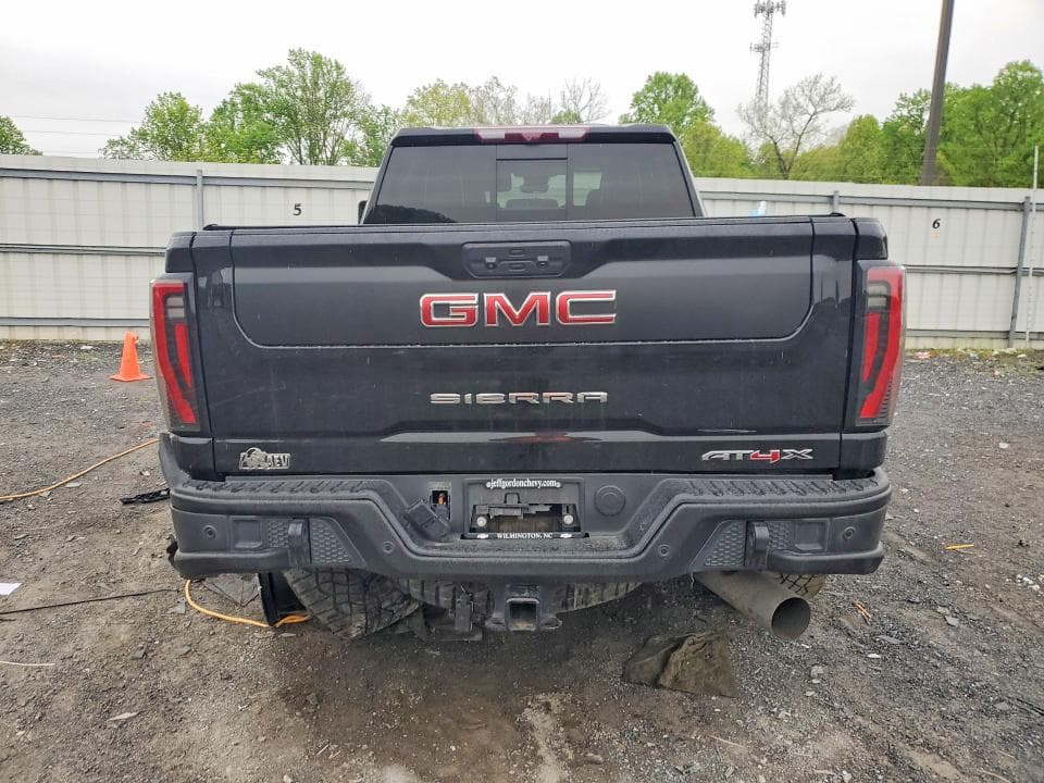 2024 GMC SIERRA K2500 AT4X 6