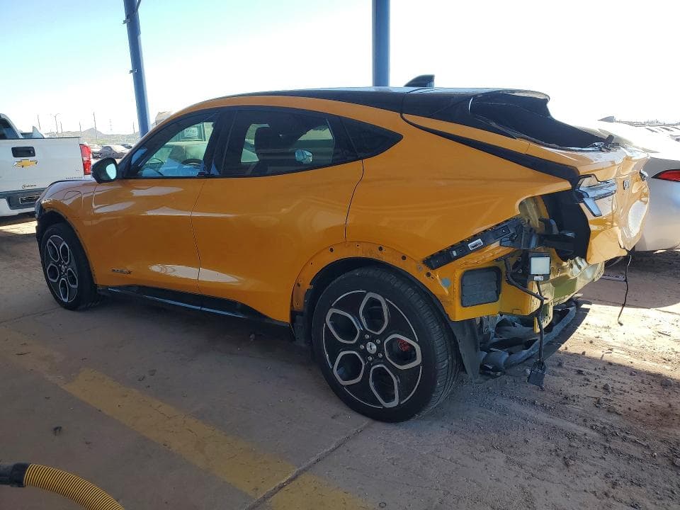 2022 FORD MUSTANG 2