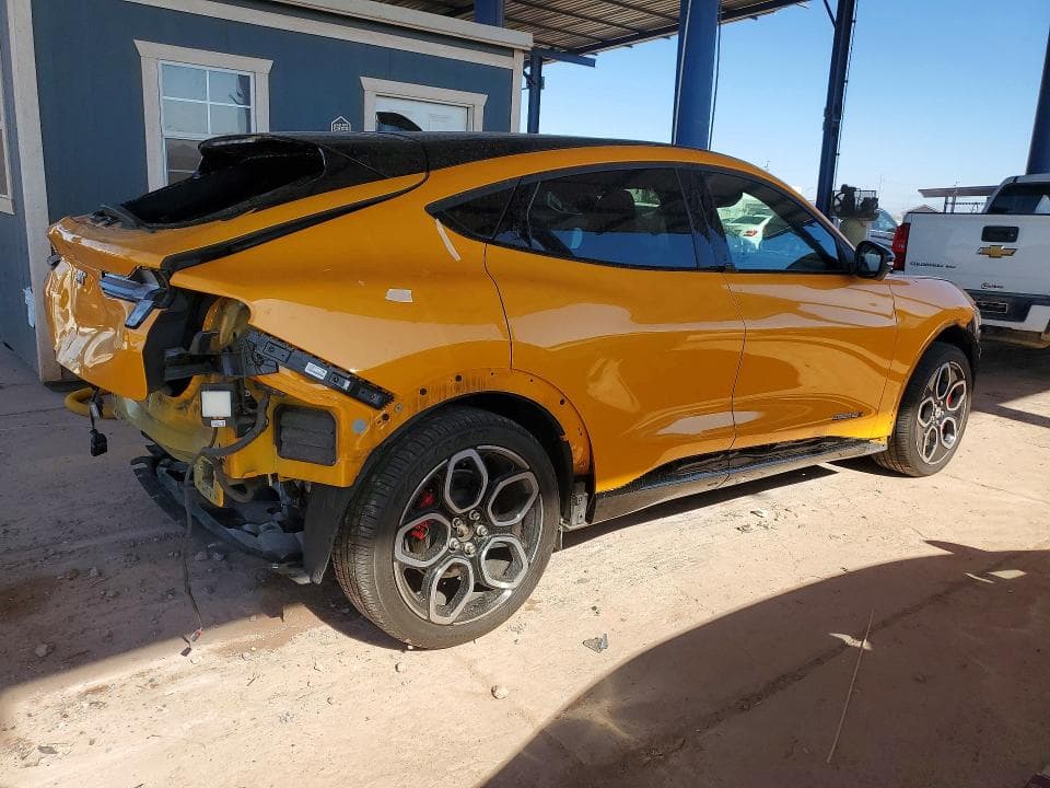 2022 FORD MUSTANG 3