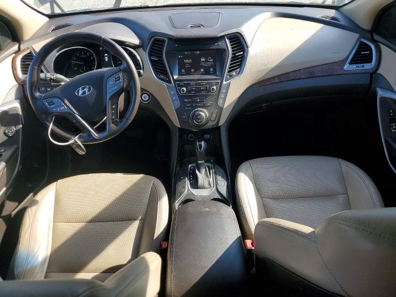 2017 HYUNDAI SANTA FE SE SE 8