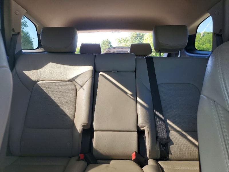 2017 HYUNDAI SANTA FE SE SE 10